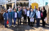 Vecinos de Barrio Nuevo Horizonte – Cordillera visitaron obras de nuevo centro comunitario en Machalí   